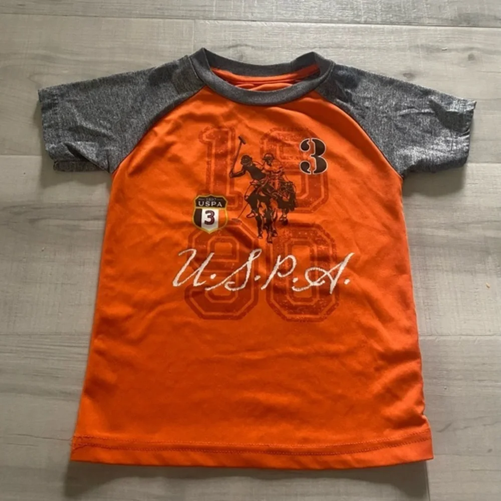U.S. Polo Assn. Kids Orange and Gray T-Shirt size 4T